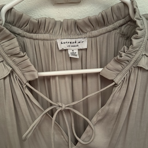 Current air top— size small - Picture 2 of 4